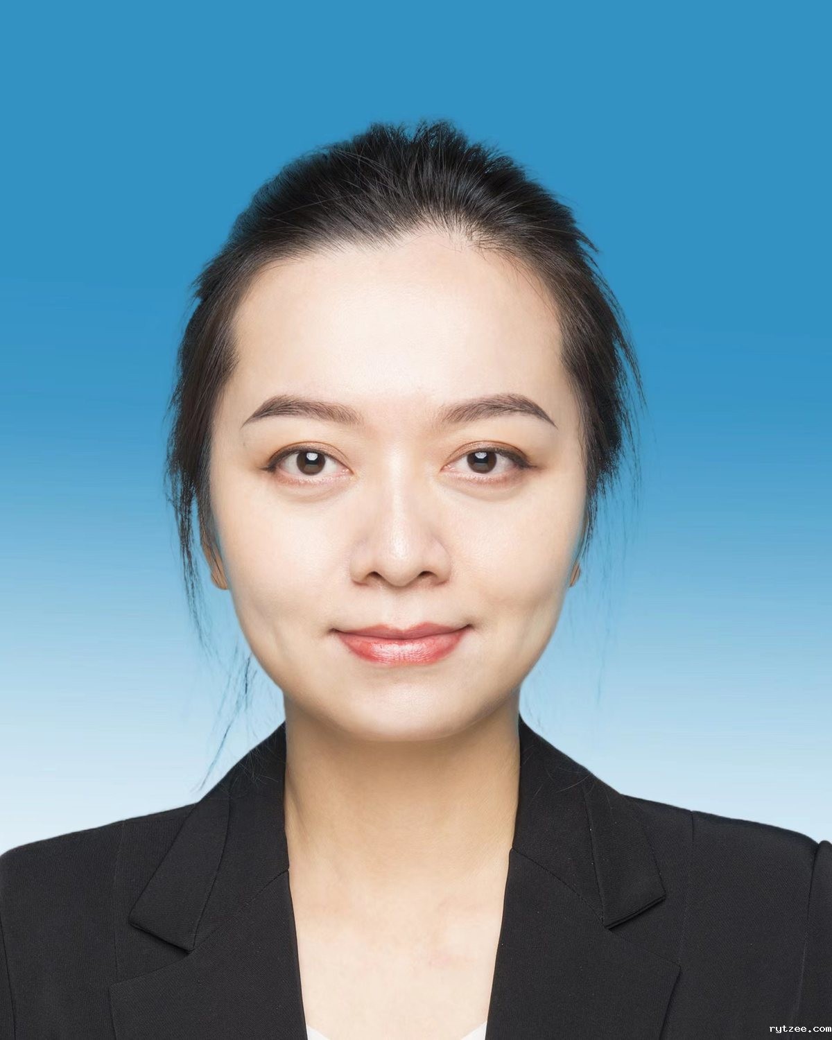 常务副区长杨睿